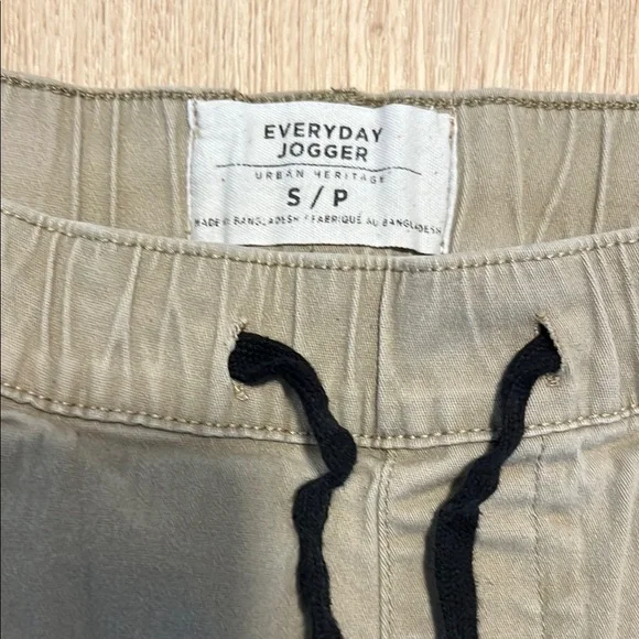 🛍️ 3 for $20 🛍️ - Urban Heritage Men's Tan Jogger Pants - Picture 2 of 9